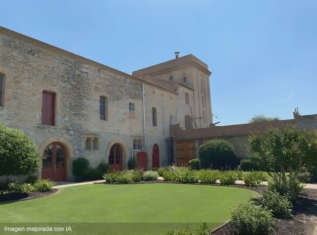 Commerciale in vendita in Vilajuïga - 400.000 € (Rif: 9961879)