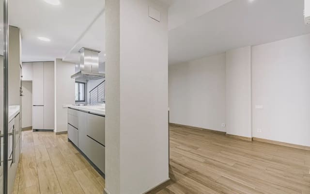 3 soverom Penthouse til salgs i Arenys de Mar med garasje - € 570 000 (Ref: 9961993)