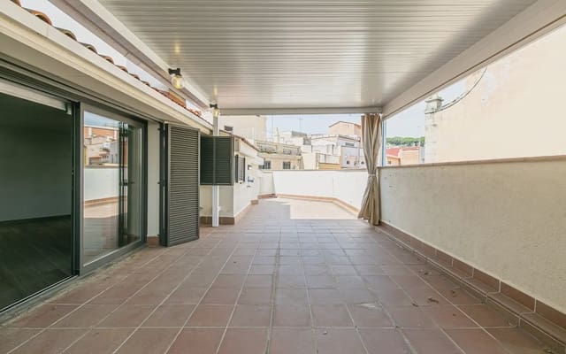 3 soverom Penthouse til salgs i Arenys de Mar med garasje - € 570 000 (Ref: 9961993)