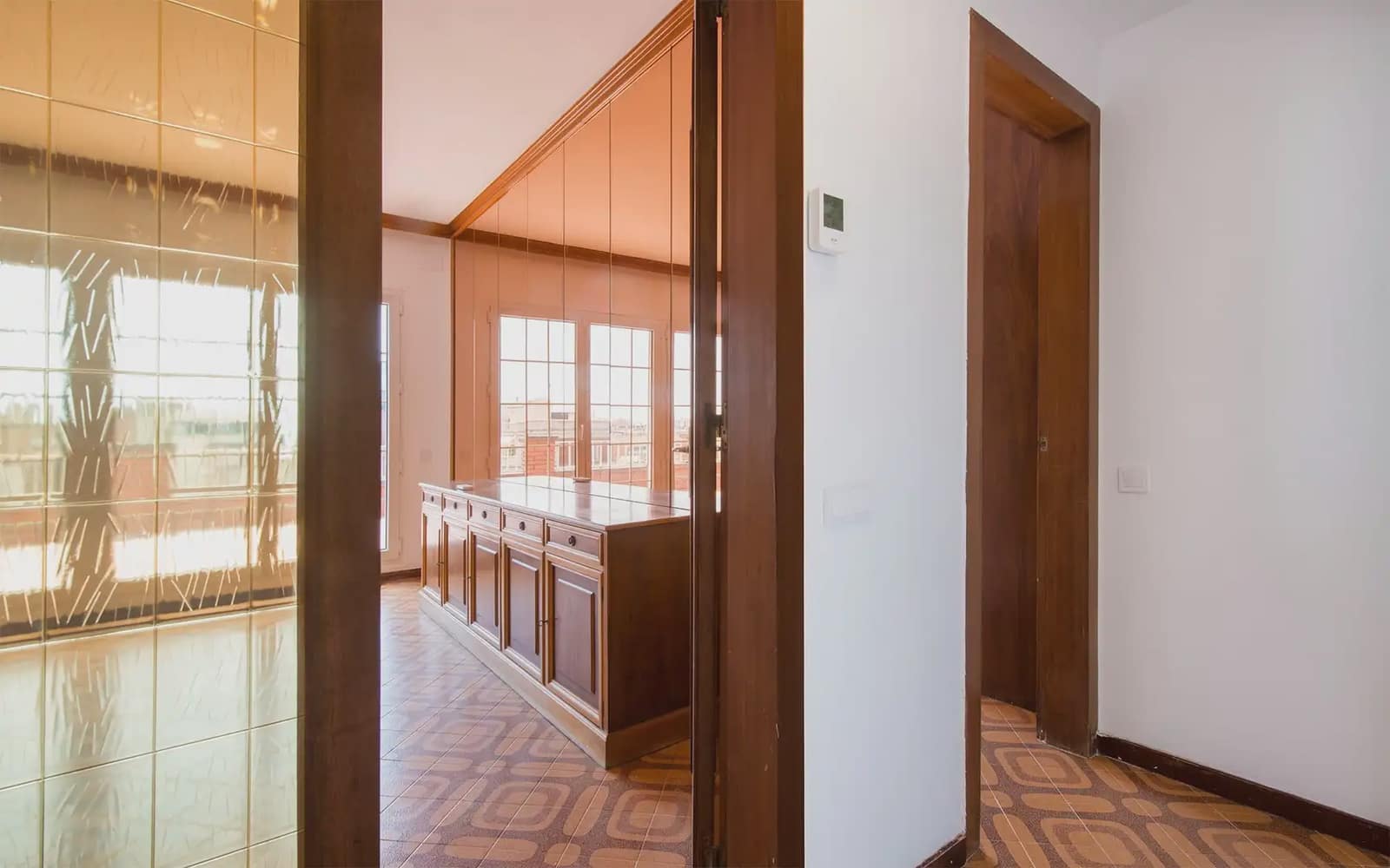 4 bedroom Penthouse for rent in Barcelona city with garage - € 2,359 (Ref: 9961994)