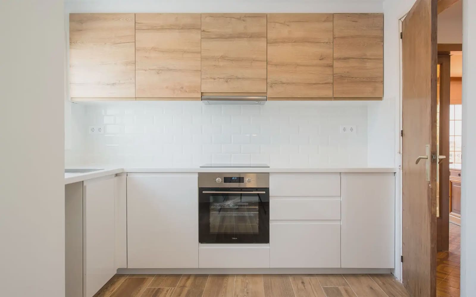 4 bedroom Penthouse for rent in Barcelona city with garage - € 2,359 (Ref: 9961994)