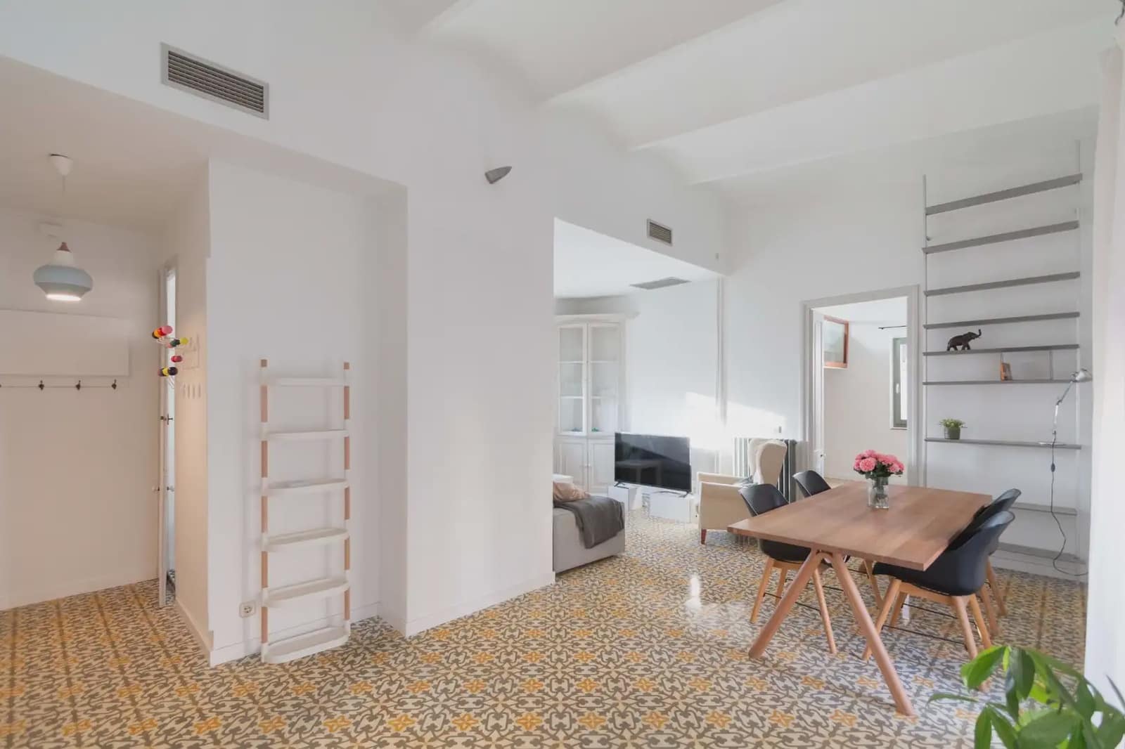 1 slaapkamer Flat te huur in Gerona stad - € 1.124 (Ref: 9965822)