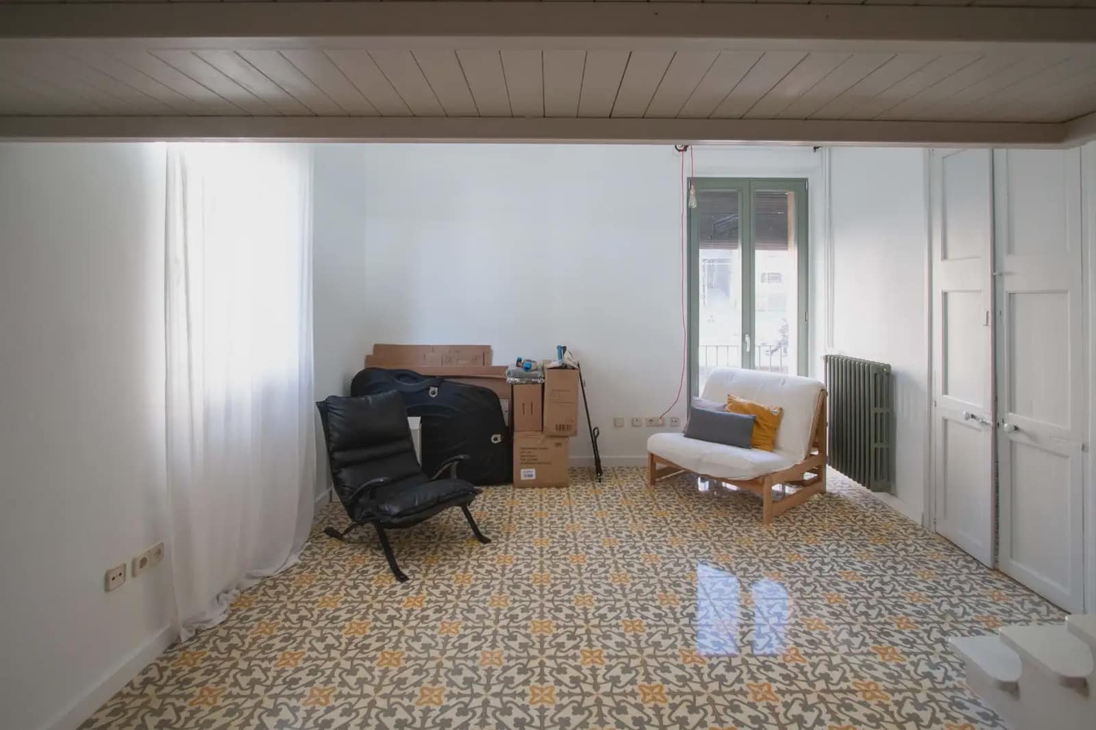 1 slaapkamer Flat te huur in Gerona stad - € 1.124 (Ref: 9965822)