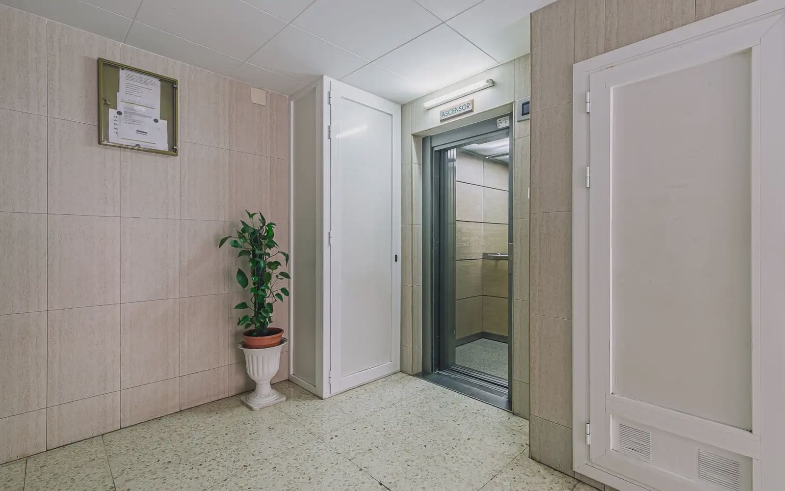 3 slaapkamer Penthouse te koop in Castelldefels - € 349.000 (Ref: 9972304)