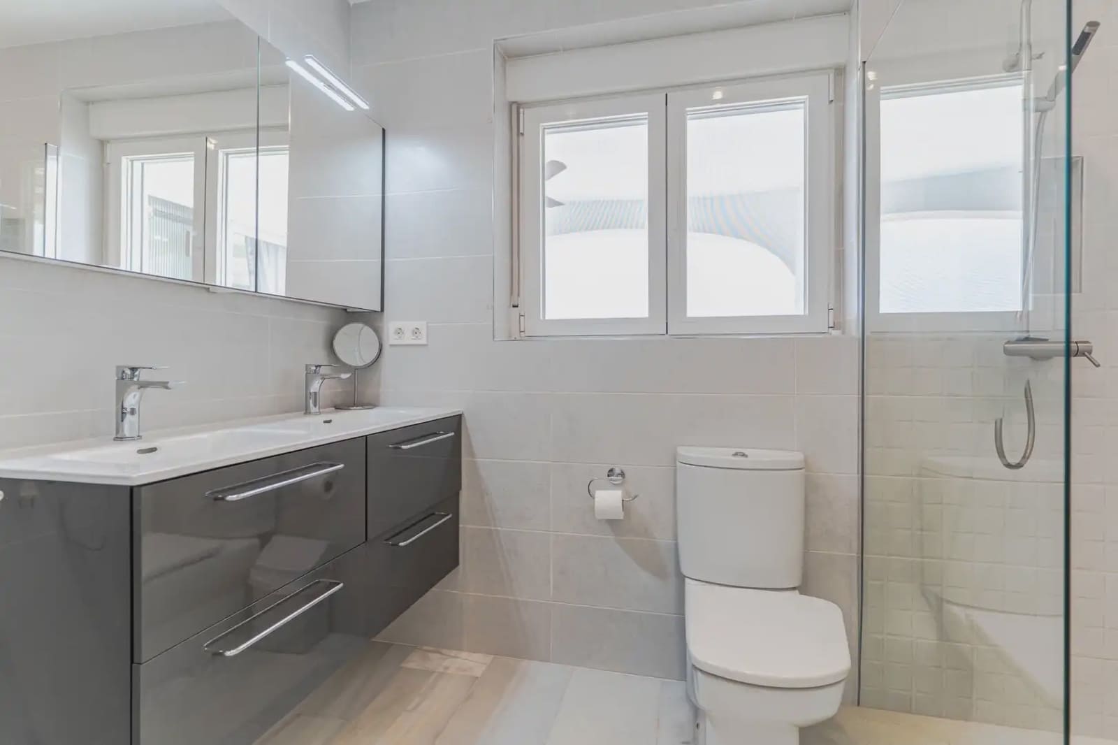 3 soverom Villa til salgs i Salobrena med svømmebasseng garasje - € 705 000 (Ref: 9972305)
