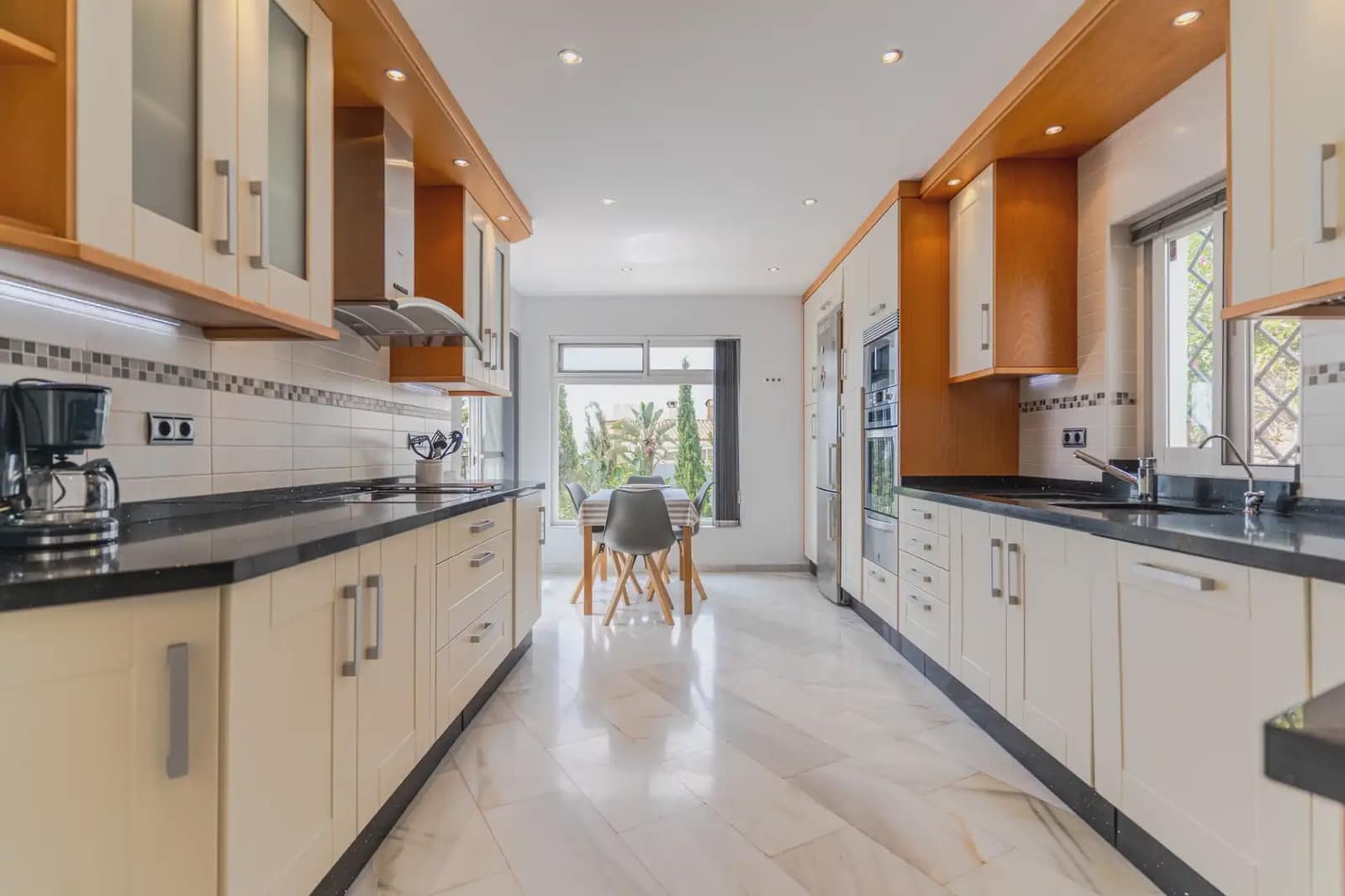 3 soverom Villa til salgs i Salobrena med svømmebasseng garasje - € 705 000 (Ref: 9972305)