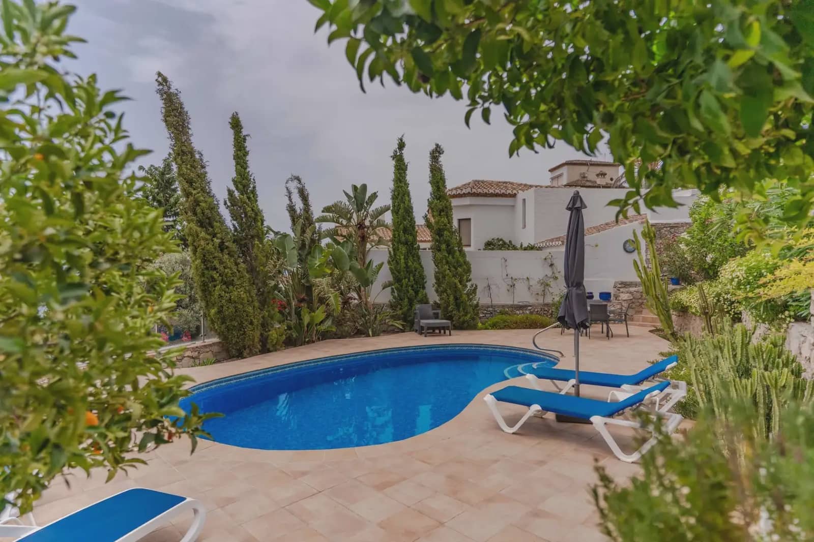 3 soverom Villa til salgs i Salobrena med svømmebasseng garasje - € 705 000 (Ref: 9972305)