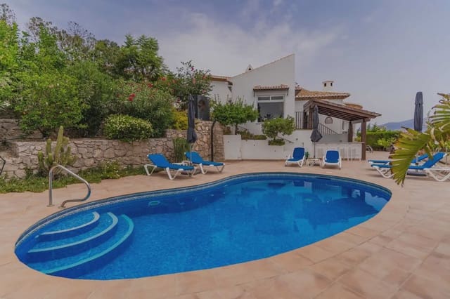 3 soveværelse Villa til salg i Salobreña med swimmingpool garage - € 705.000 (Ref: 9972305)