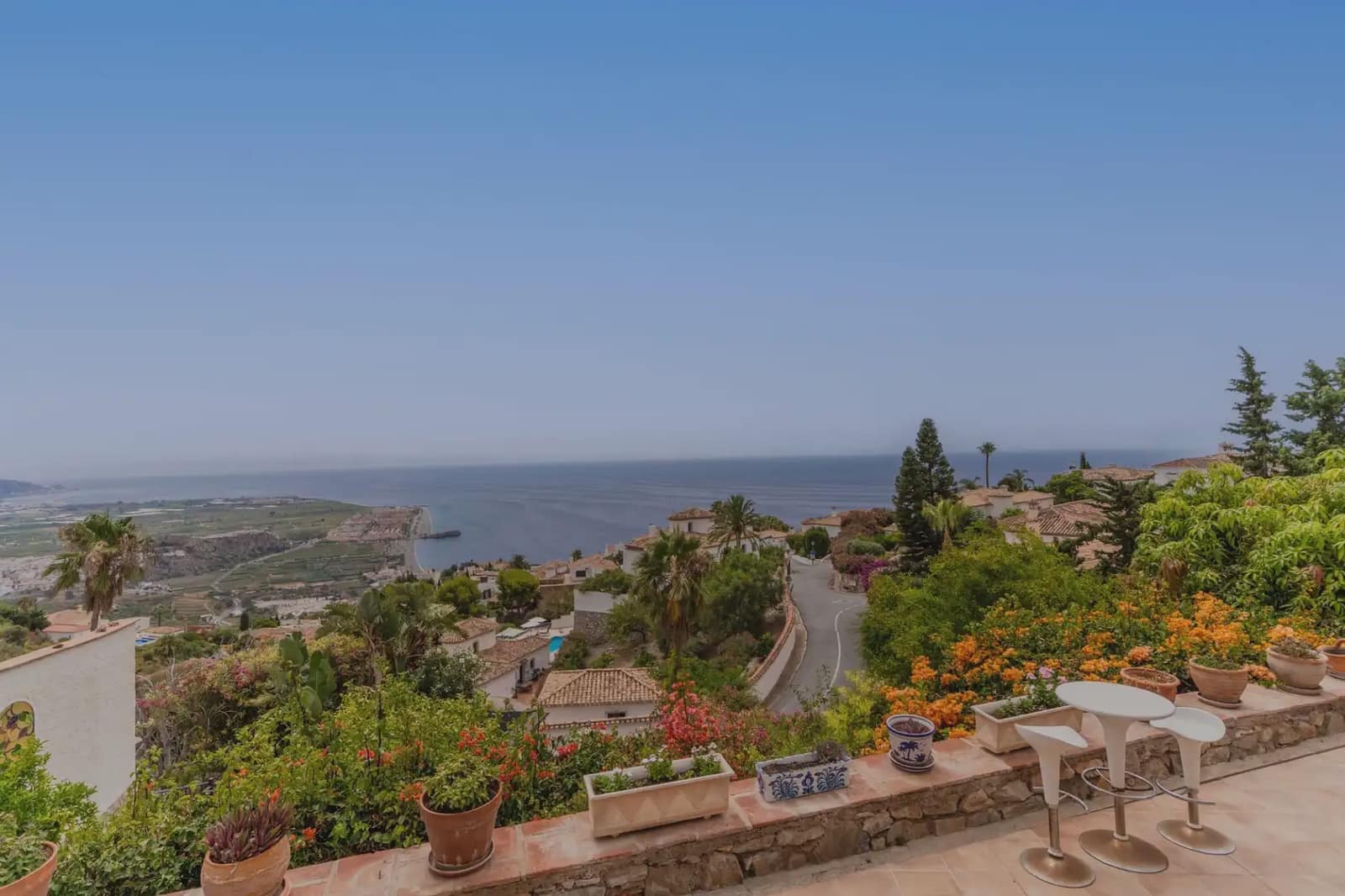 3 Zimmer Villa zu verkaufen in Salobrena mit Pool Garage - 705.000 € (Ref: 9972305)