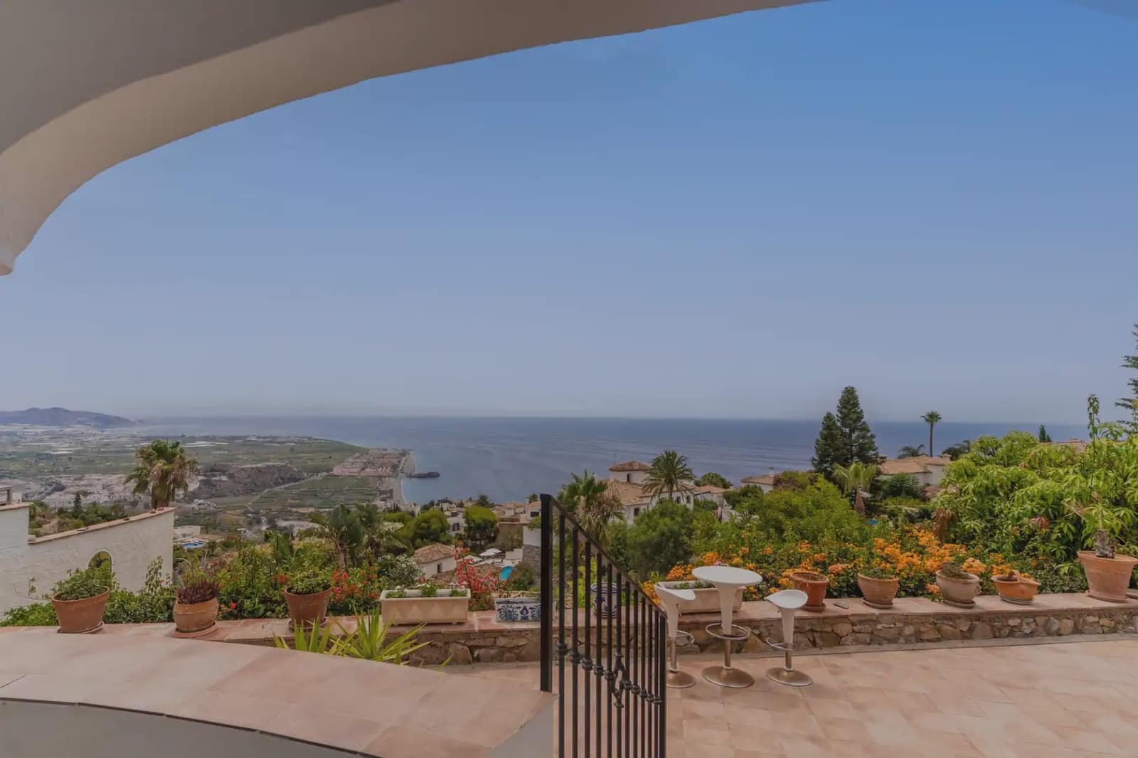 3 Zimmer Villa zu verkaufen in Salobrena mit Pool Garage - 705.000 € (Ref: 9972305)