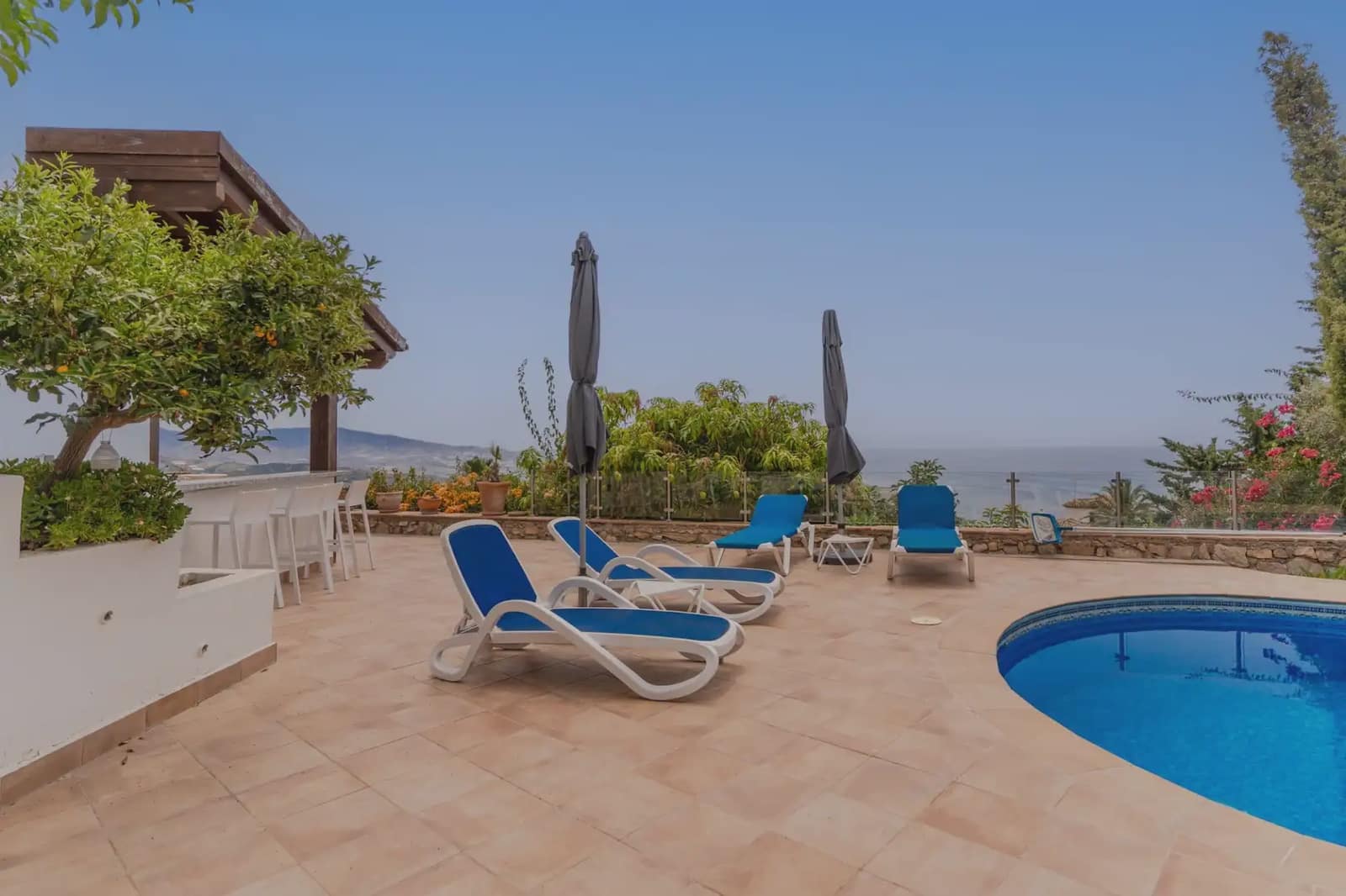 3 Zimmer Villa zu verkaufen in Salobrena mit Pool Garage - 705.000 € (Ref: 9972305)
