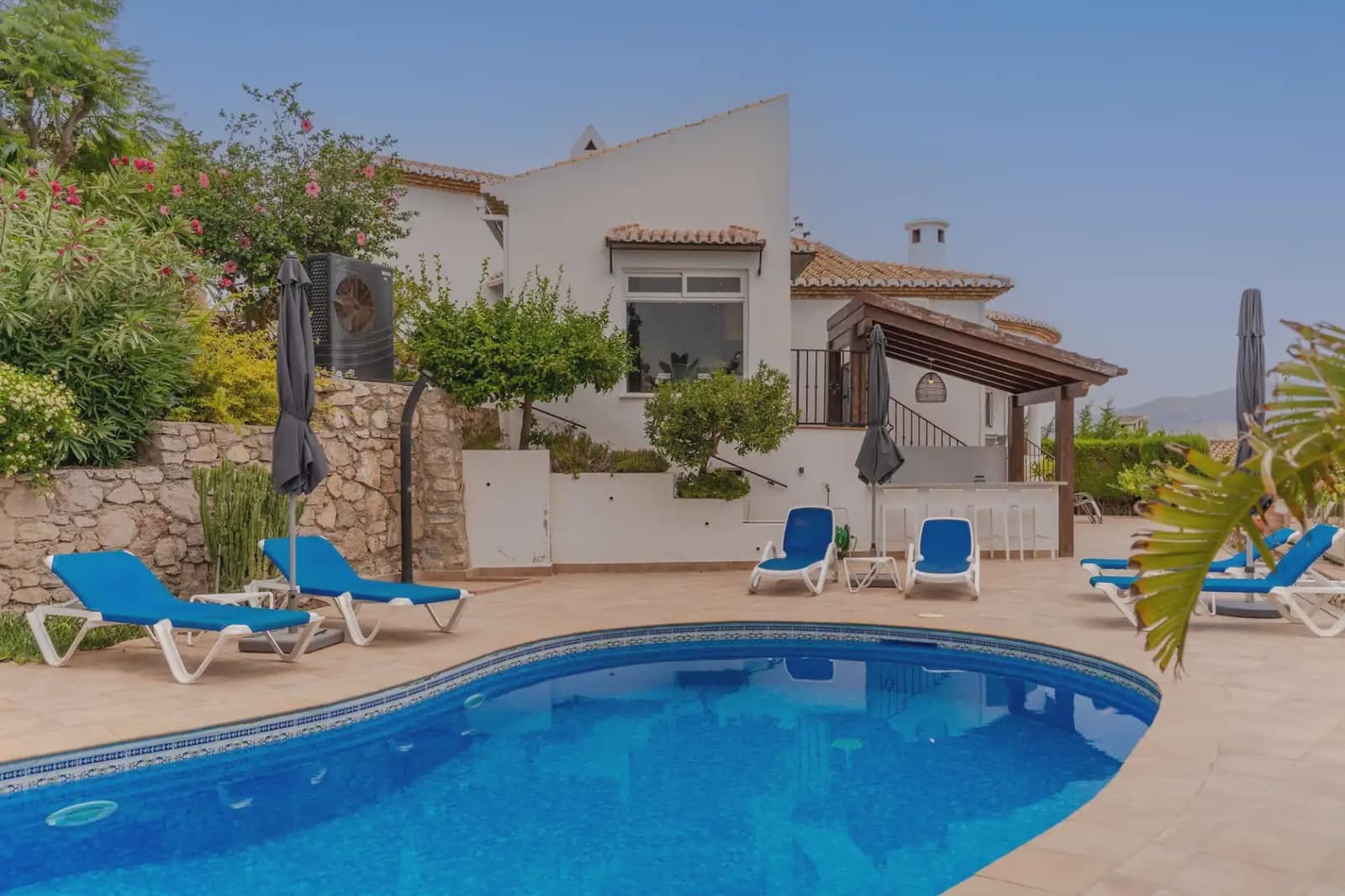 3 Zimmer Villa zu verkaufen in Salobrena mit Pool Garage - 705.000 € (Ref: 9972305)