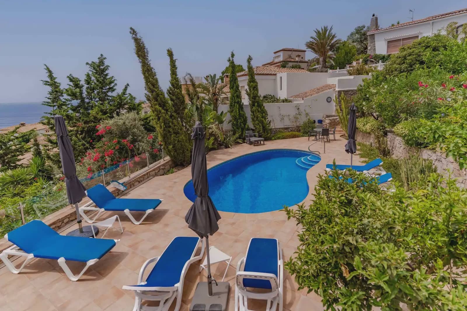 3 Zimmer Villa zu verkaufen in Salobrena mit Pool Garage - 705.000 € (Ref: 9972305)