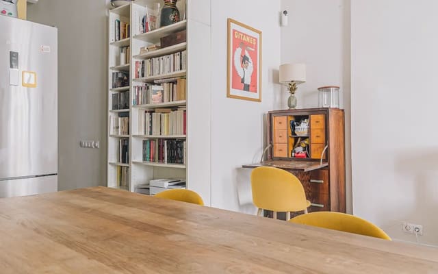 2 soverom Leilighet til salgs i La Vila de Gràcia, Barcelona by - € 430 000 (Ref: 9974389)
