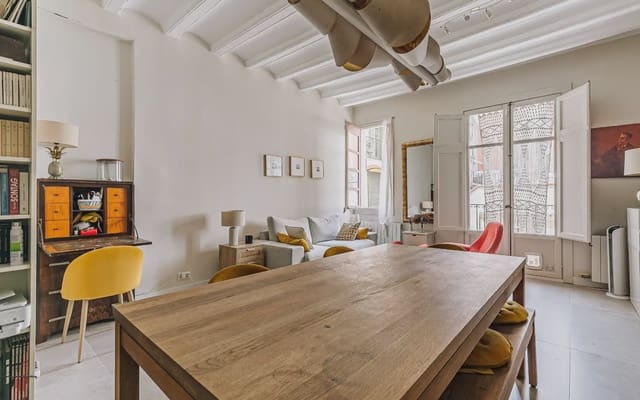 2 soverom Leilighet til salgs i La Vila de Gràcia, Barcelona by - € 430 000 (Ref: 9974389)