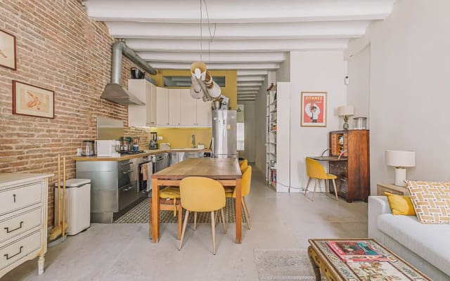 2 soverom Leilighet til salgs i La Vila de Gràcia, Barcelona by - € 430 000 (Ref: 9974389)