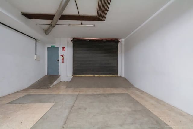 Comercial para arrendar em Girona cidade - 1 200 € (Ref: 9977906)