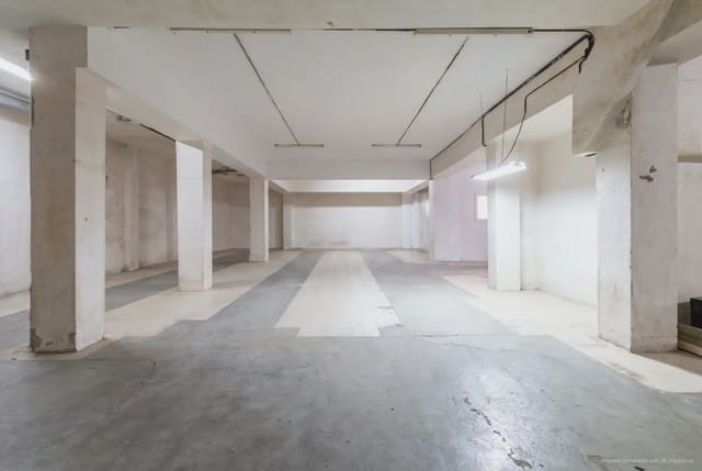 Comercial para arrendar em Girona cidade - 1 200 € (Ref: 9977906)