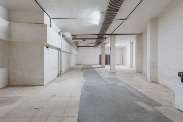 Comercial para arrendar em Girona cidade - 1 200 € (Ref: 9977906)