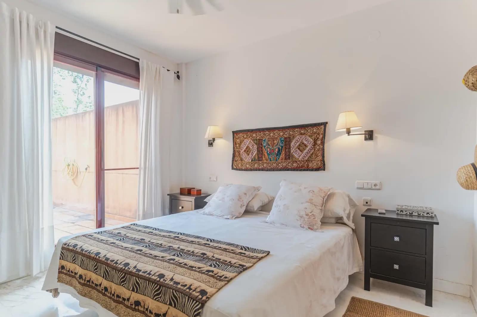 Adosado de 4 habitaciones en Motril en venta con piscina garaje - 550.000 € (Ref: 9978039)
