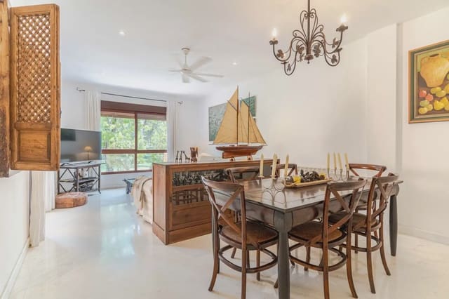 Adosado de 4 habitaciones en Motril en venta con piscina garaje - 550.000 € (Ref: 9978039)