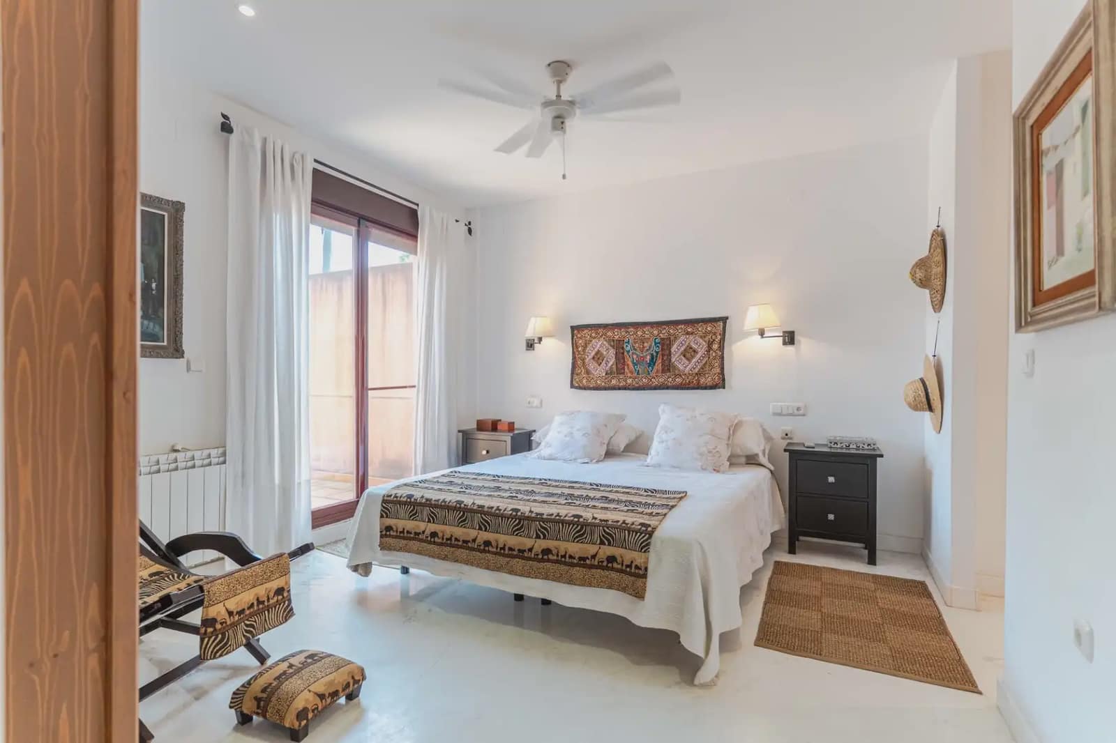 Adosado de 4 habitaciones en Motril en venta con piscina garaje - 550.000 € (Ref: 9978039)