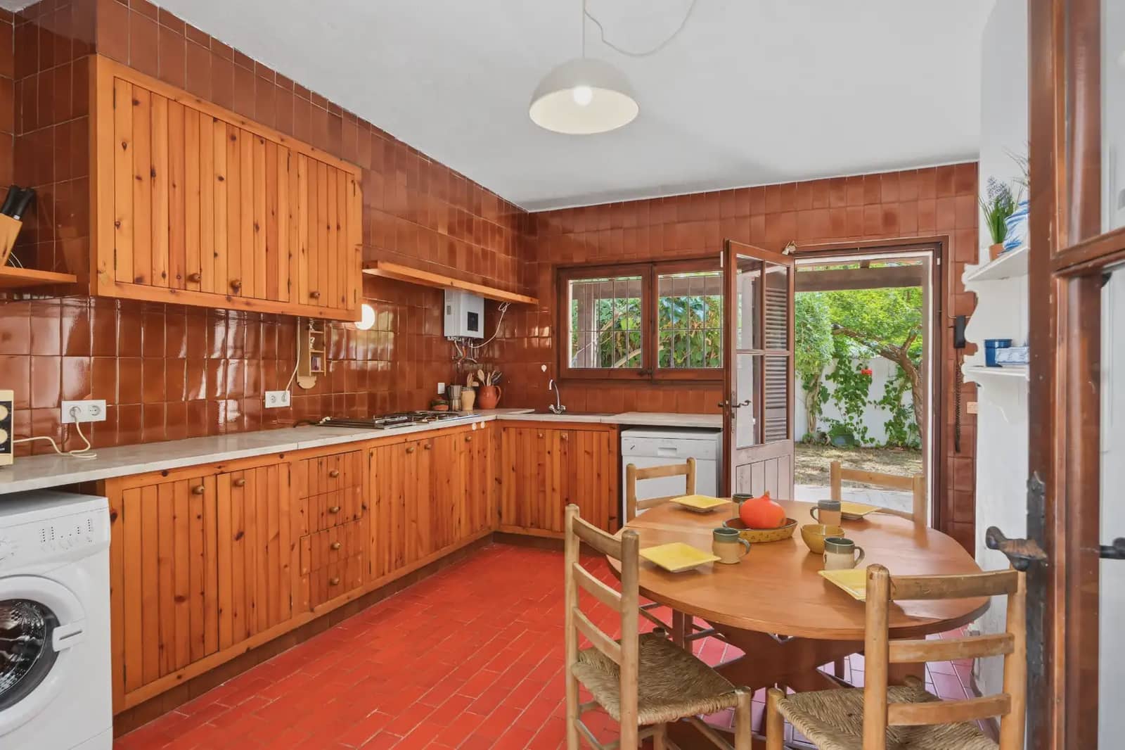 5 makuuhuone Huvila myytävänä paikassa L'Escala mukana 
autotalli - 925 000 € (Ref: 9992028)