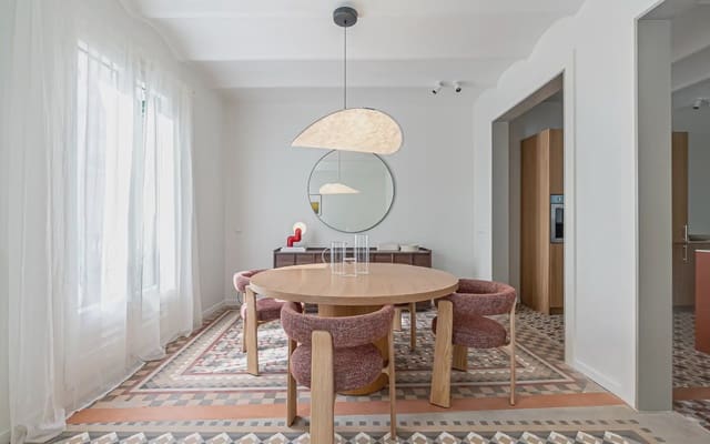 3 soveværelse Lejlighed til salg i El Barri Gòtic, Barcelona by - € 850.000 (Ref: 9993683)