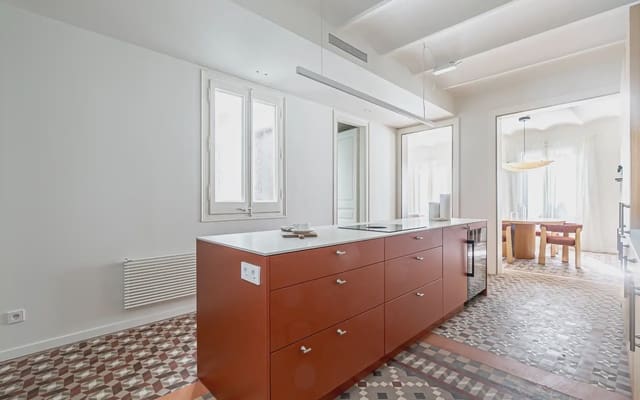 3 soveværelse Lejlighed til salg i El Barri Gòtic, Barcelona by - € 850.000 (Ref: 9993683)