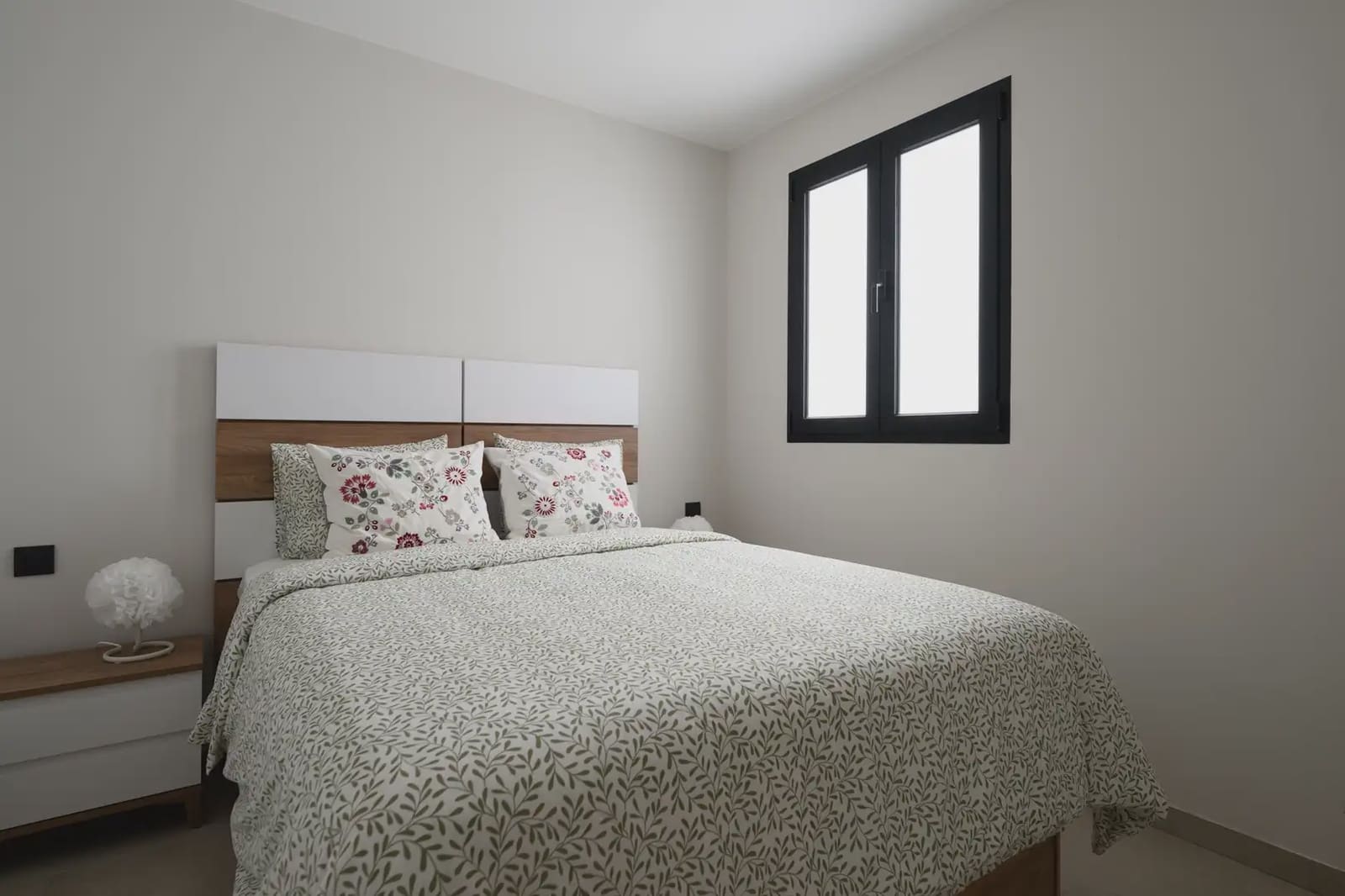 1 soveværelse Lejlighed til leje i Las Palmas de Gran Canaria - € 900 (Ref: 9996325)