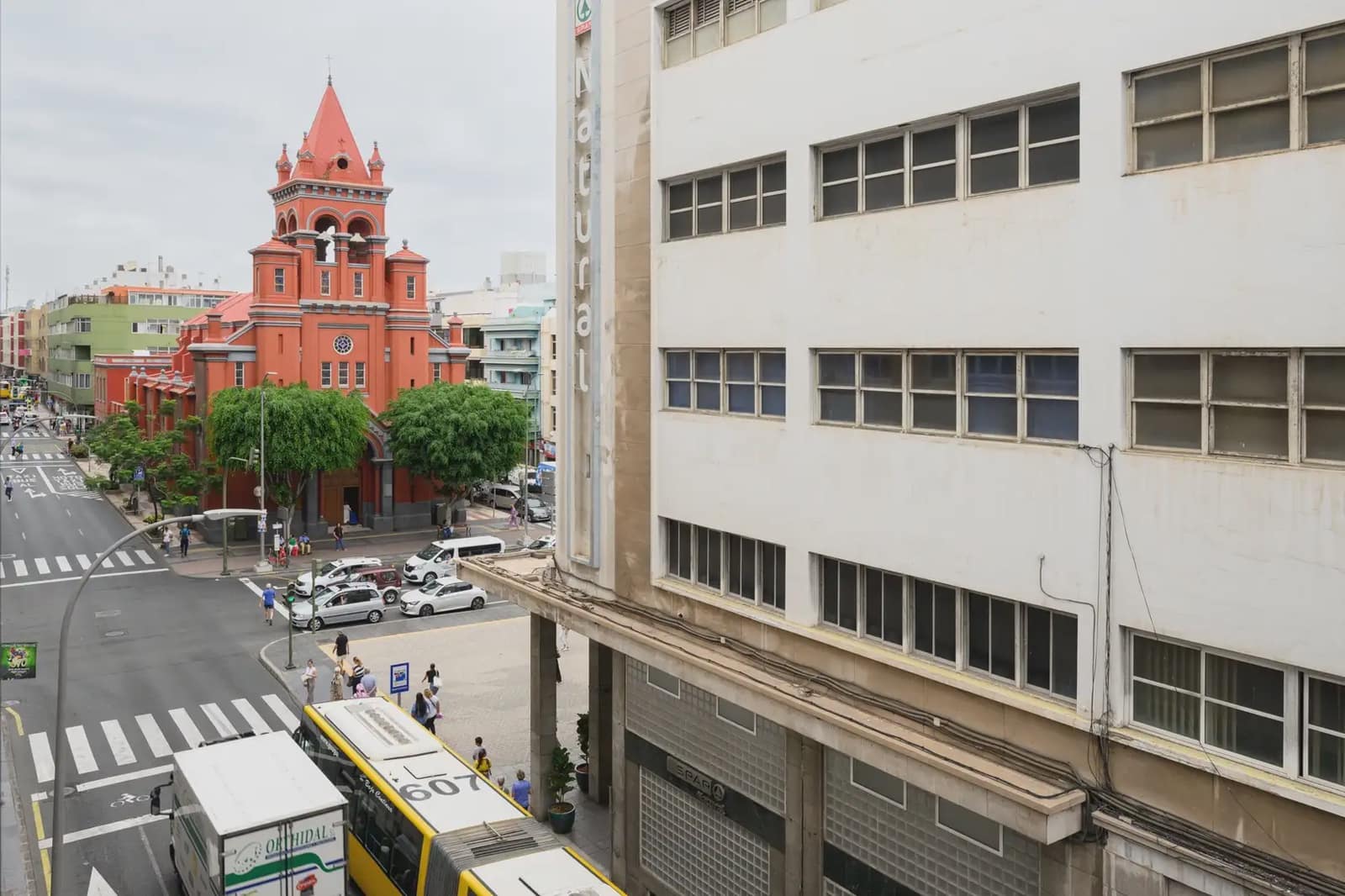 1 soveværelse Lejlighed til leje i Las Palmas de Gran Canaria - € 900 (Ref: 9996325)