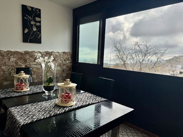 4 soveværelse Semi-Rækkehus til salg i Benalmádena - € 525.000 (Ref: 8864921)