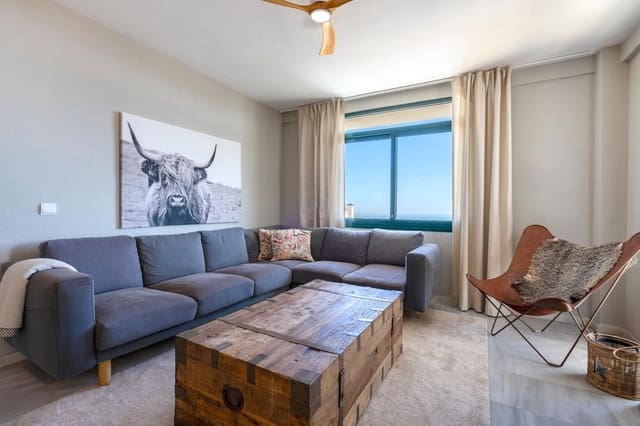 3 sovrum Semi-fristående Villa till salu i Benalmádena pueblo, Benalmádena - 690 000 € (Ref: 8911937)