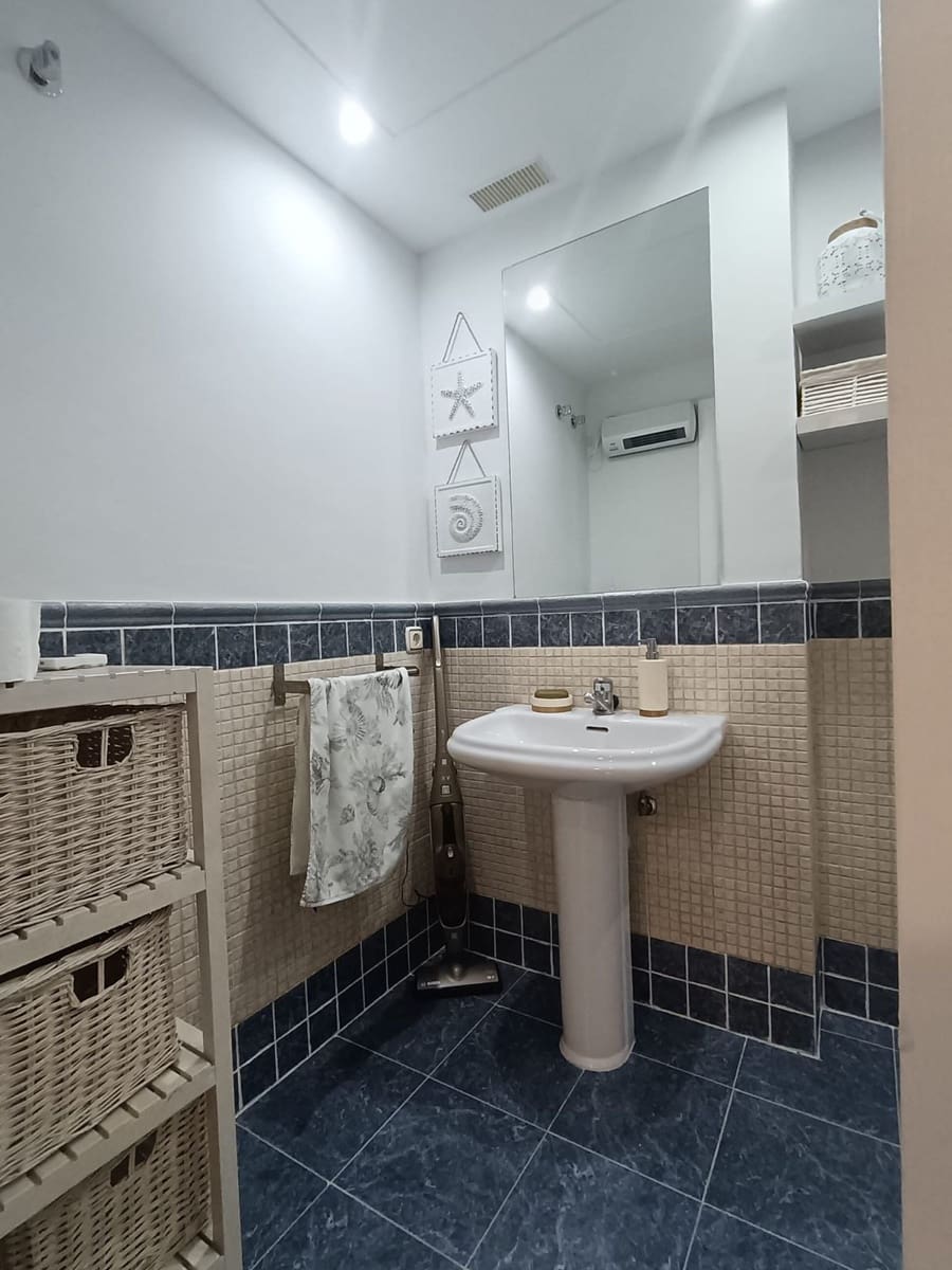 2 bedroom Apartment for sale in Estepona - € 360,000 (Ref: 8924387)