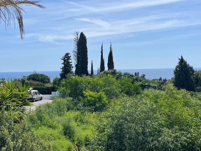 Building Plot for sale in El Rosario, Marbella - € 750,000 (Ref: 8927058)