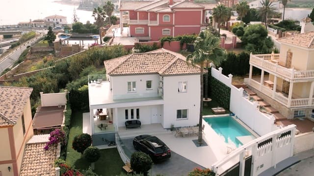 5 soveværelse Villa til salg i El Faro, Mijas - € 1.460.000 (Ref: 8977382)