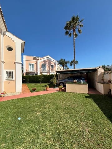 3 soveværelse Semi-Rækkehus til salg i Nueva Alcántara, Marbella - € 1.200.000 (Ref: 9002173)