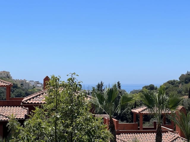 2 soveværelse Lejlighed til salg i La Reserva, Marbella - € 349.000 (Ref: 9012719)
