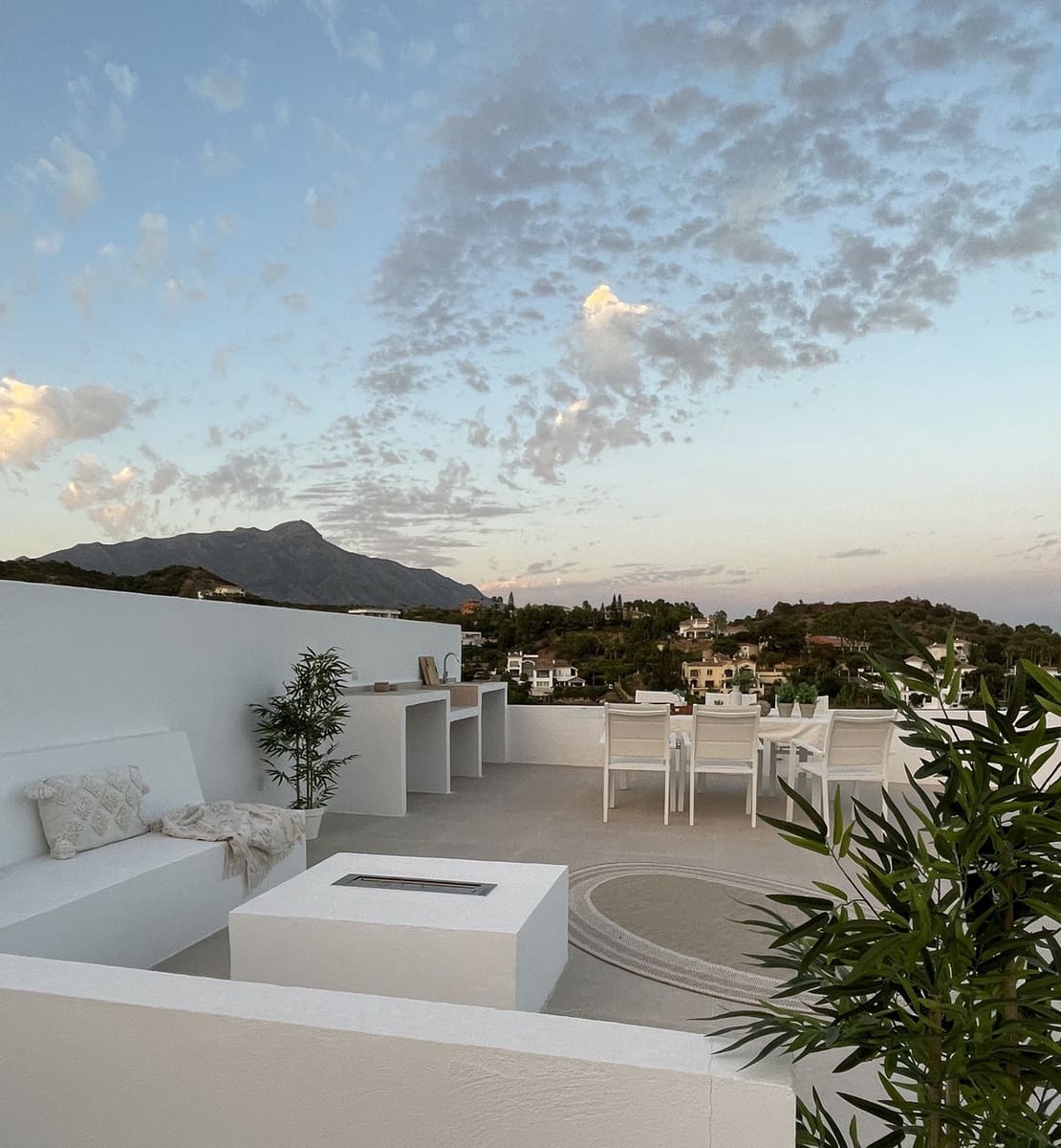 3 bedroom Apartment for sale in La Quinta - € 850,000 (Ref: 9078580)