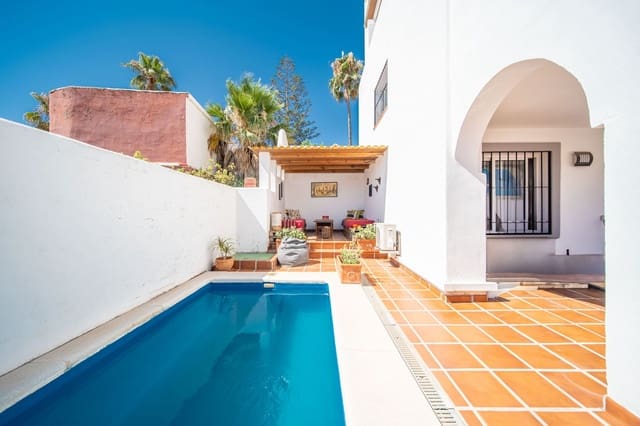 3 soveværelse Semi-Rækkehus til salg i Torreblanca, Fuengirola - € 499.000 (Ref: 9117354)