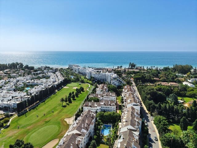 3 bedroom Apartment for sale in Guadalmina Baja, Marbella - € 749,000 (Ref: 9154496)