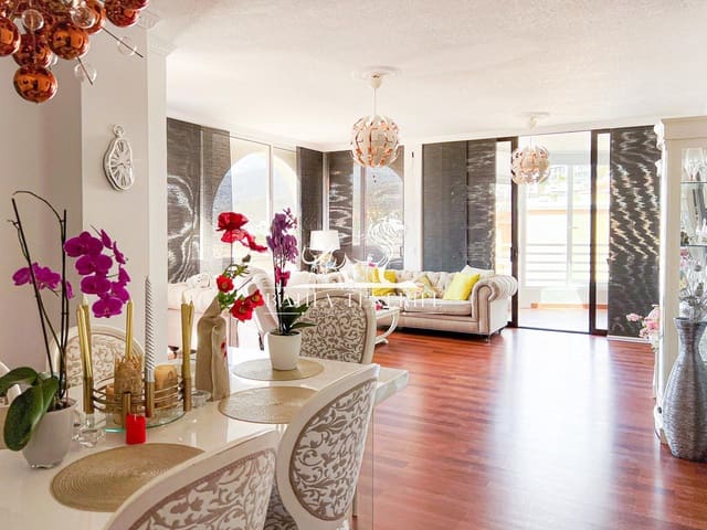 Chalet de 5 habitaciones en San Eugenio Alto, Adeje en venta con garaje - 625.000 € (Ref: 8543317)