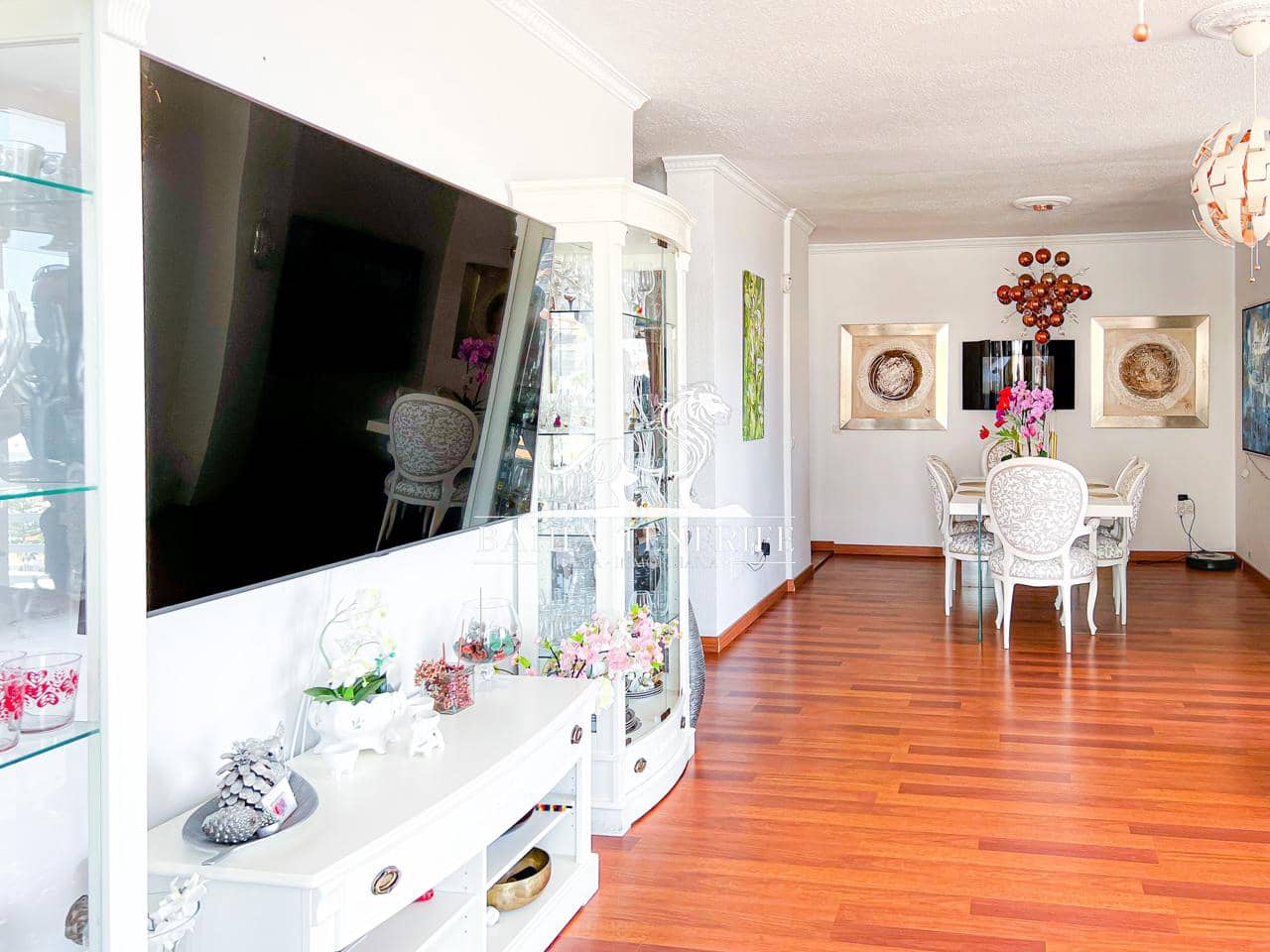 5 slaapkamer Villa te koop in Costa Adeje met garage - € 625.000 (Ref: 8543317)