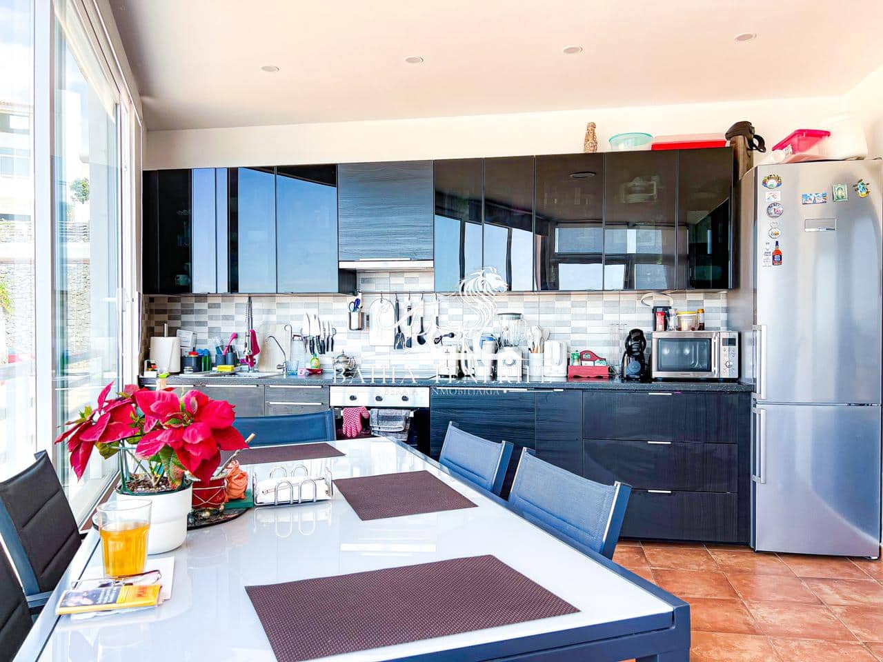 5 slaapkamer Villa te koop in Costa Adeje met garage - € 625.000 (Ref: 8543317)