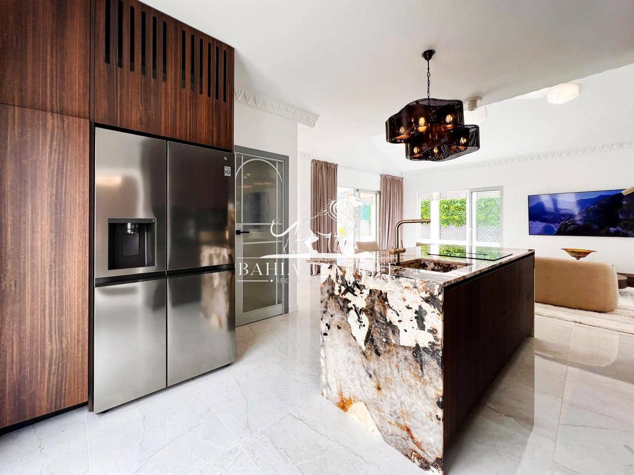 4 soveværelse Villa til salg i Adeje med swimmingpool garage - € 1.390.000 (Ref: 8546426)