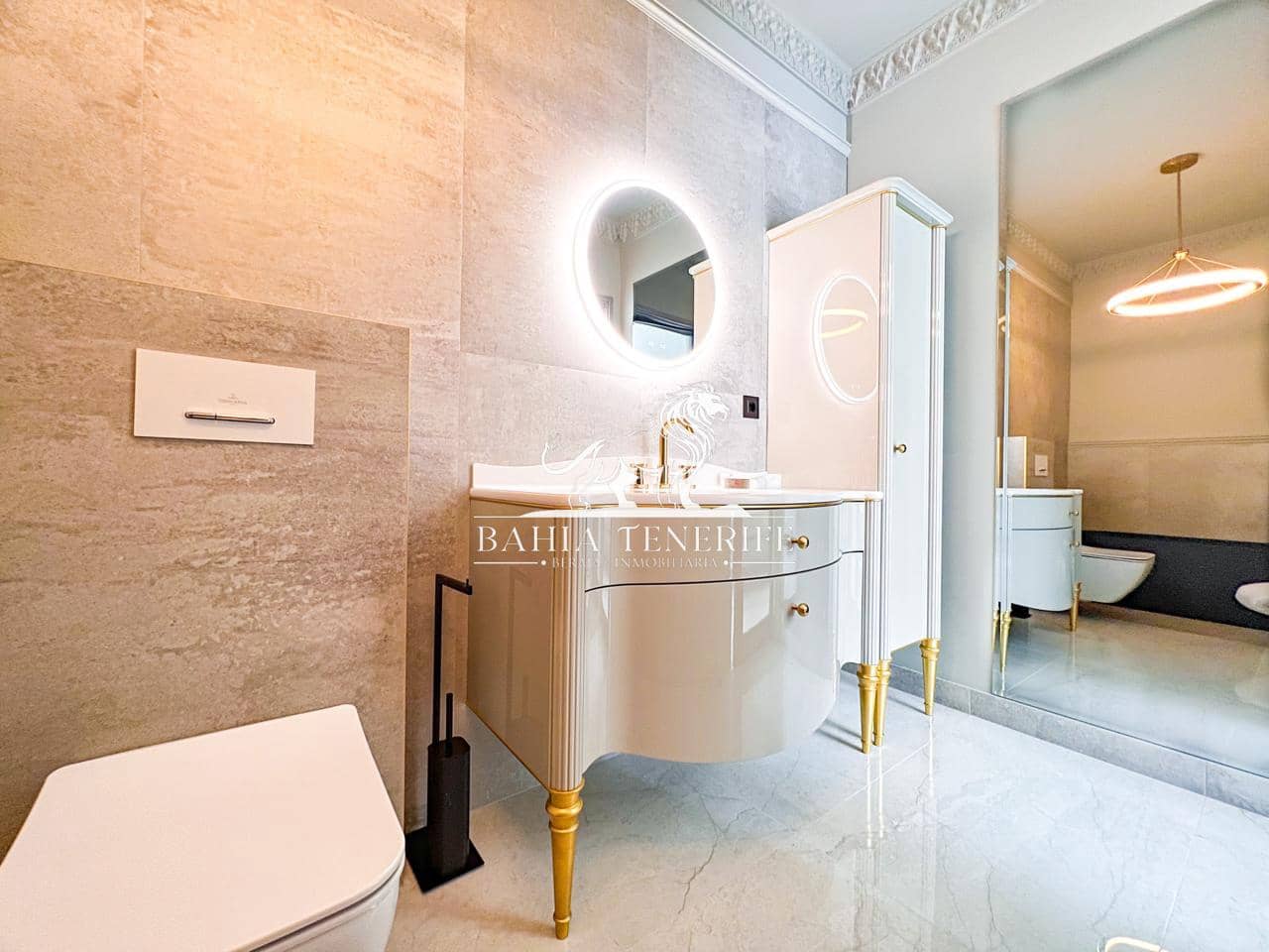 4 soveværelse Villa til salg i Adeje med swimmingpool garage - € 1.390.000 (Ref: 8546426)