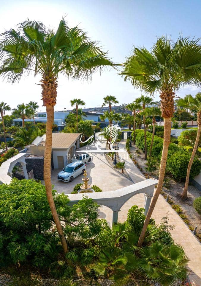 6 soveværelse Villa til salg i Costa Adeje med swimmingpool - € 6.300.000 (Ref: 8548326)