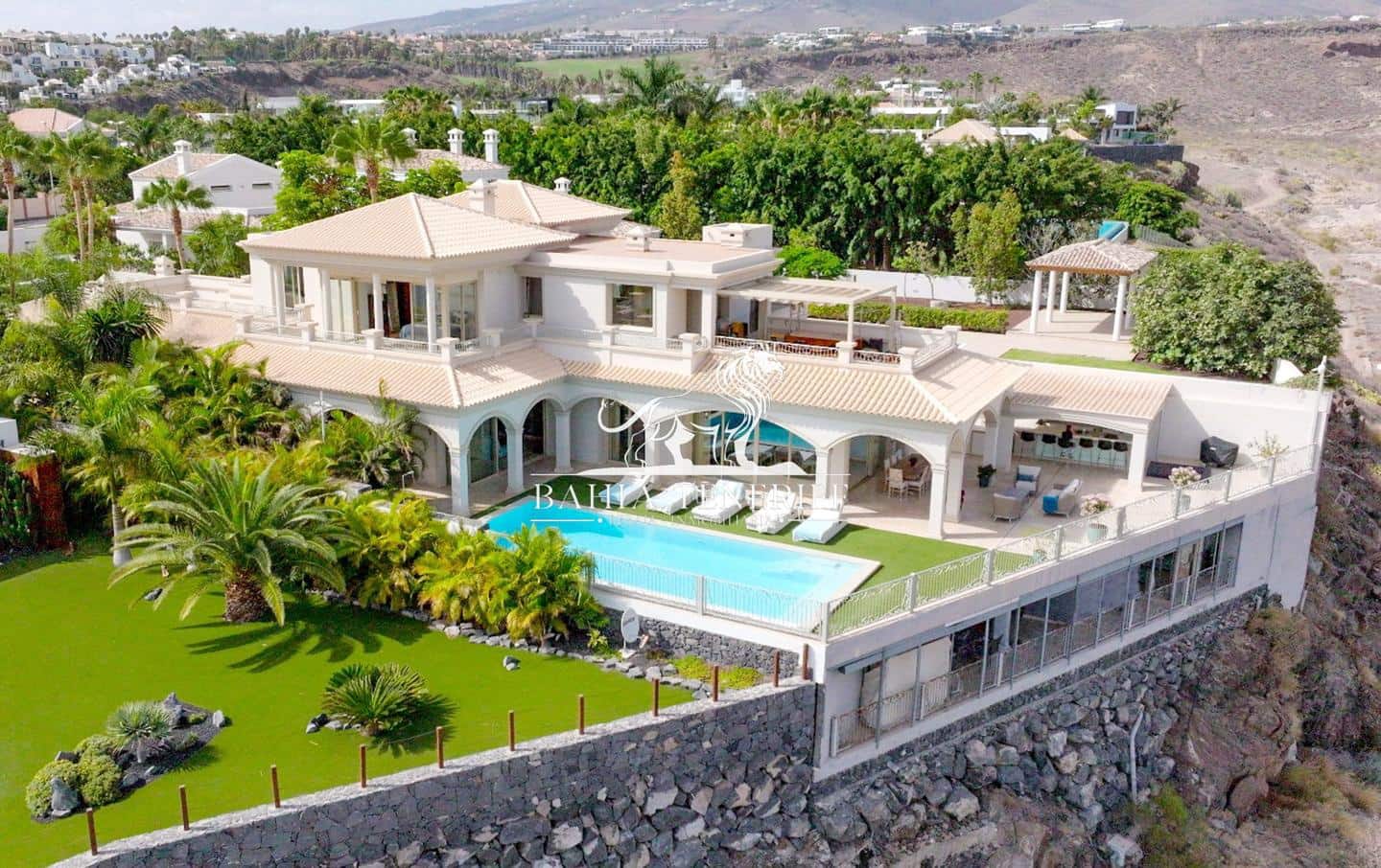 6 soveværelse Villa til salg i Costa Adeje med swimmingpool - € 6.300.000 (Ref: 8548326)