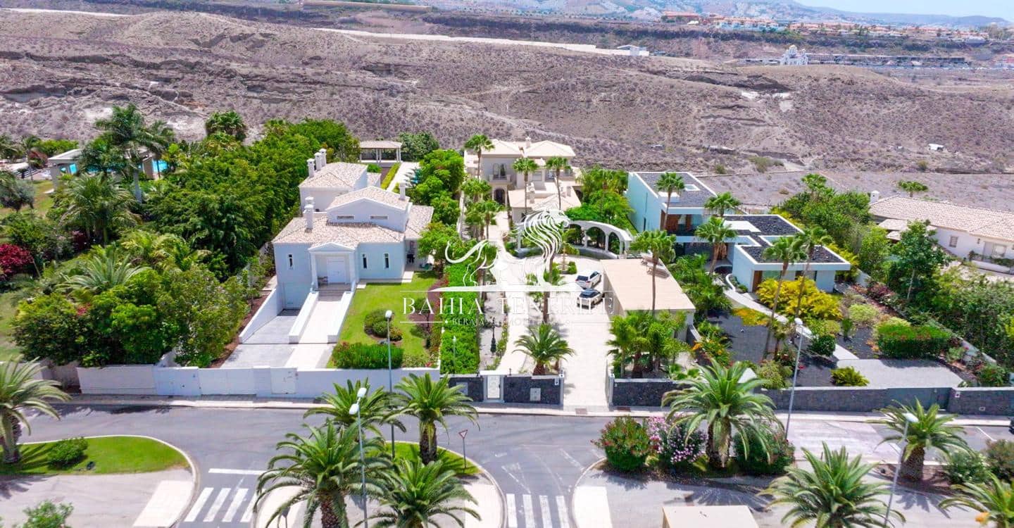 6 soveværelse Villa til salg i Costa Adeje med swimmingpool - € 6.300.000 (Ref: 8548326)
