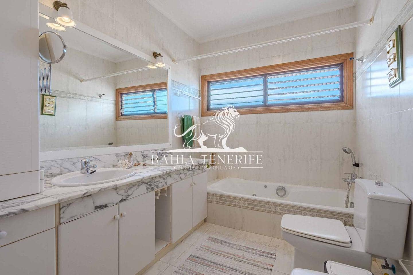 5 soveværelse Villa til salg i El Sauzal med swimmingpool - € 1.290.000 (Ref: 8553068)